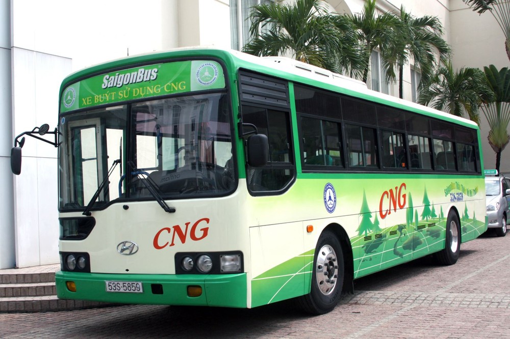 A CNG bus in HCMC (Photo: SGGP) A CNG bus in HCMC (Photo: SGGP)